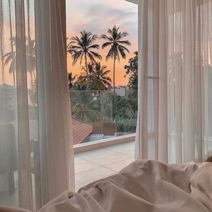 Meet your Posher, Azzam